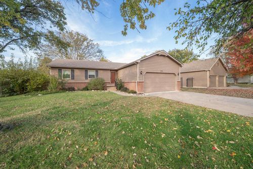 328 W 1st St, Andover, KS, 67002-9648 | Card Image