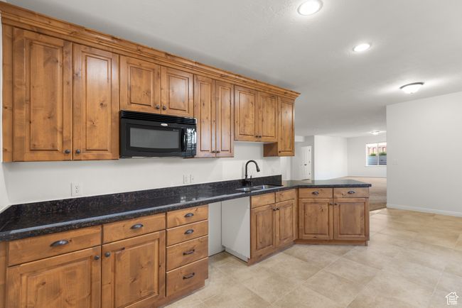 15337 Eagle Crest Dr, House other with 6 bedrooms, 4 bathrooms and 3 parking in Draper UT | Image 41