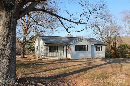 8405 Fairview Rd, Mint Hill, NC, 28227-7617 | Card Image