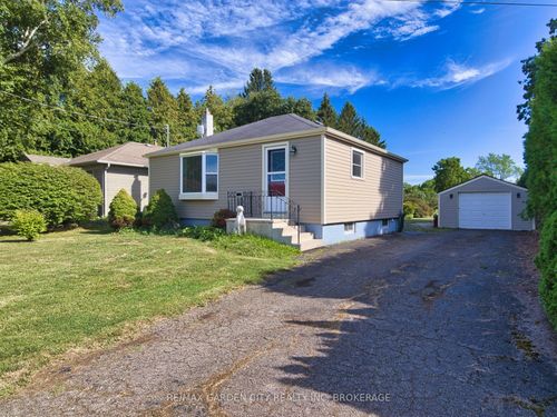 {{alt}} | Card Image