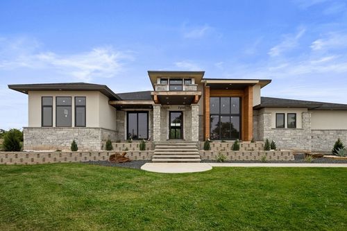 583 Comanche Rdg, Round Mountain, TX, 78663-5116 | Card Image