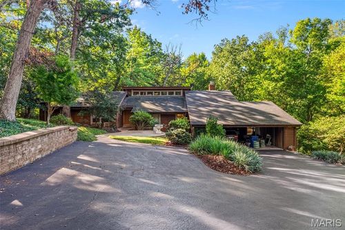 770 Straub Rd, Chesterfield, MO, 63017-7966 | Card Image