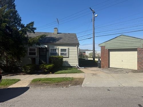 1861 Torbenson Drive, Cleveland, OH, 44112 | Card Image