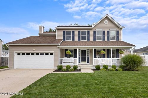 15 Brentwood Dr, Bayville, NJ, 08721-2161 | Card Image