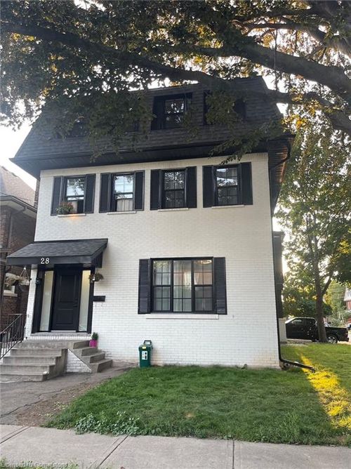 28 Burris St, Hamilton, ON, L8M2J3 | Card Image