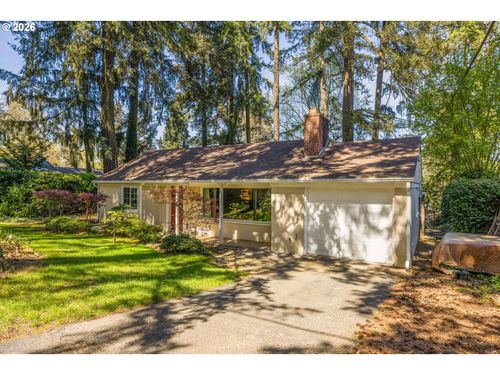 1725 Southshore Blvd, Lake Oswego, OR, 97034-4681 | Card Image