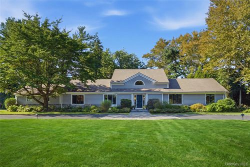 2 Meadow Rd, Old Westbury, NY, 11568-1314 | Card Image