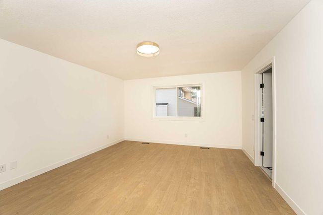 135 Sandringham Rd Nw, House other with 4 bedrooms, 4 bathrooms and 4 parking in Calgary AB | Image 9