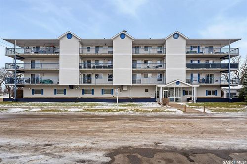 202-2501 1st Ave W, Prince Albert, SK, S6V5A3 | Card Image