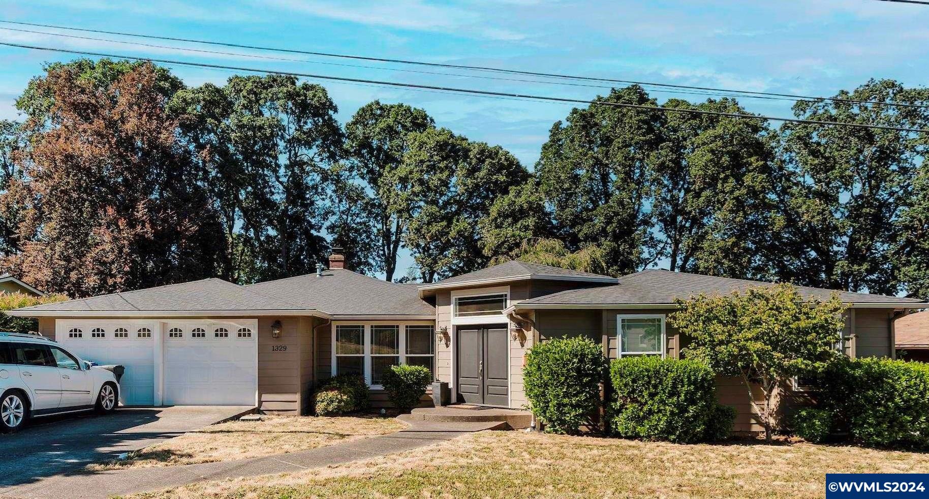 Hillendale Dr, Salem, OR 97302