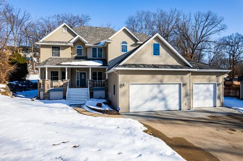 214 Galahad Pl N, Hudson, WI, 54016-3013 | Card Image
