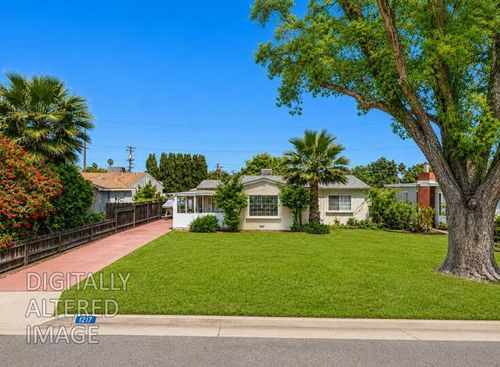 1217 Woodman Way, Modesto, CA, 95350 | Card Image