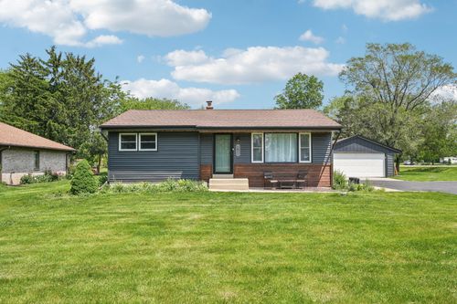 8268 S 34th St, Franklin, WI, 53132-8401 | Card Image