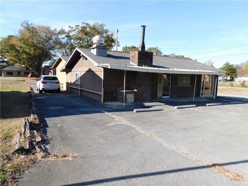 1238 Us 41 N, Calhoun, GA, 30701-1689 | Card Image