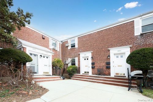 1st-263-28 73rd Ave, Glen Oaks, NY, 11004-1004 | Card Image