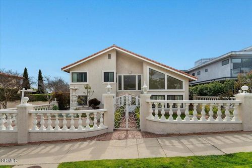 2222 Pier Ave, Santa Monica, CA, 90405 | Card Image