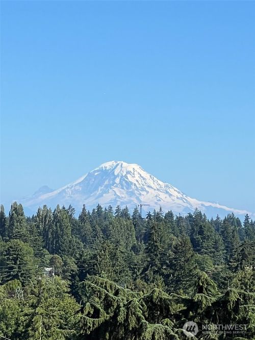 10235 33rd Ave Sw, Seattle, WA, 98146-1243 | Card Image