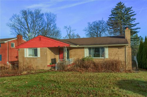 137 S Patton Dr, Moon Township, PA, 15108-2523 | Card Image