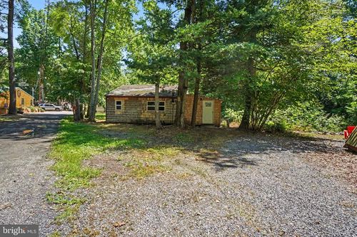 55-198 Black Gap Rd, FAYETTEVILLE, PA, 17222-8204 | Card Image