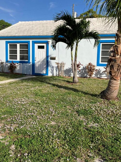 949 30th St, West Palm Beach, FL, 33407-5038 | Card Image