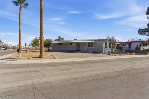 4325 Jadestone Ave, Las Vegas, NV, 89108-5662 | Card Image