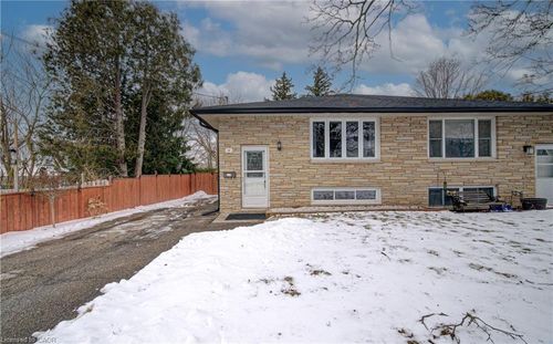 10 South Street, Cambridge, ON, N1R2N5 | Card Image