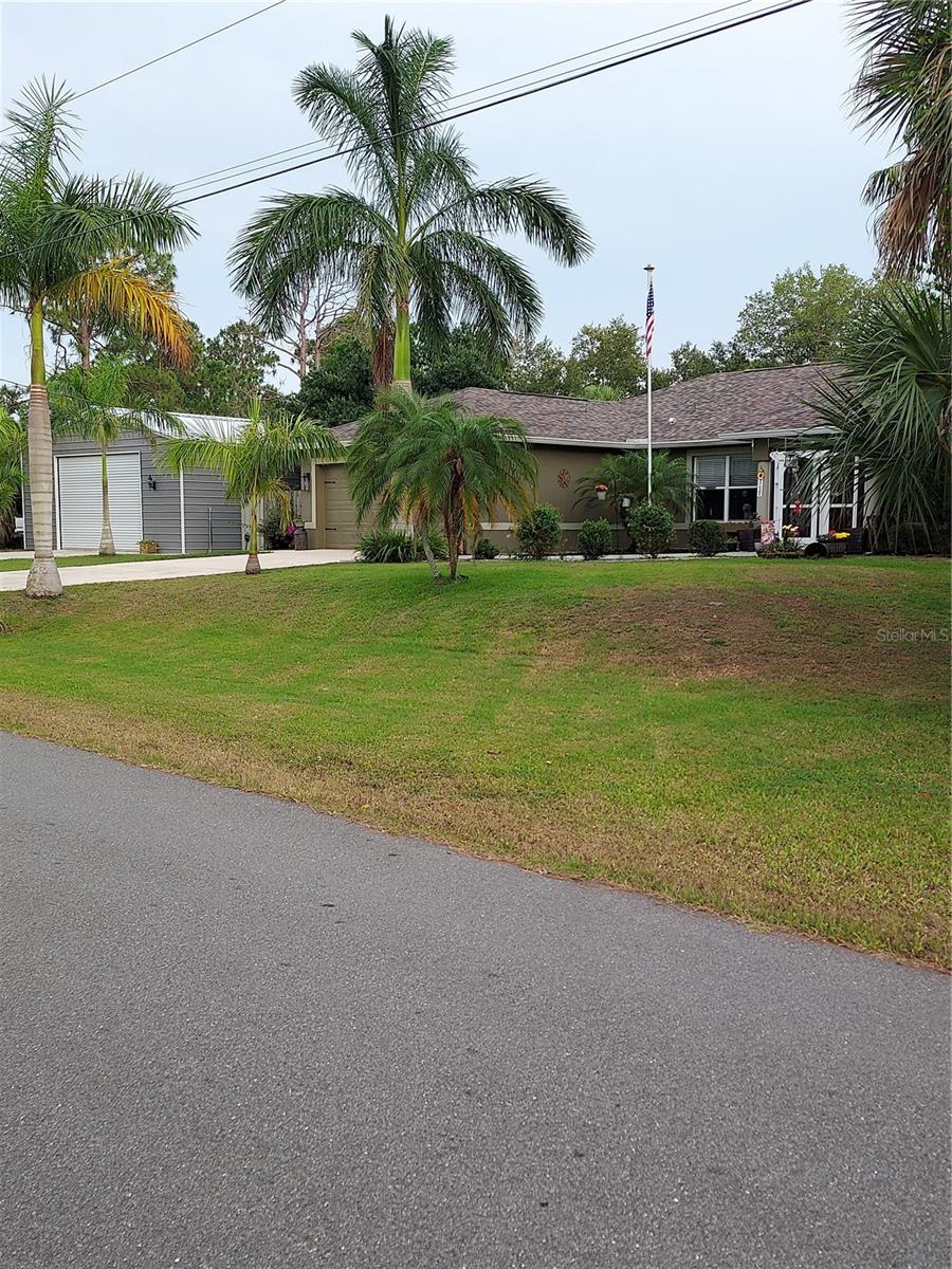 Strawberry Ter, North Port, FL 34286