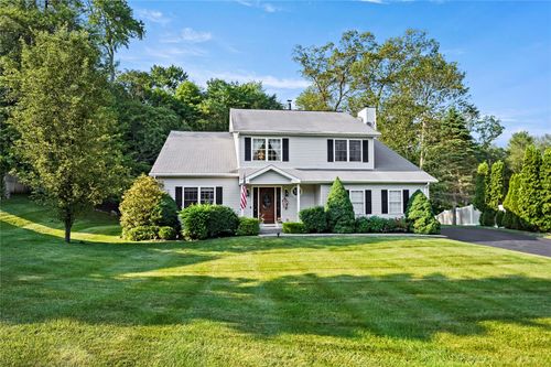 3856 Marcy St, Mohegan Lake, NY, 10547-1058 | Card Image