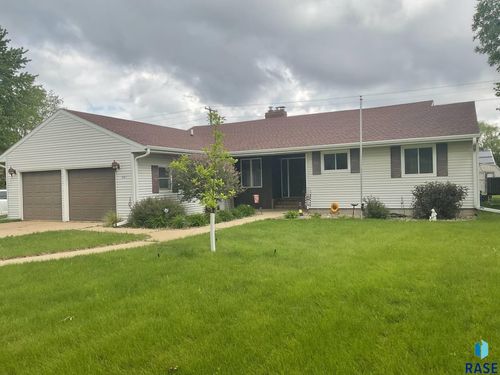 501 E 4th St, Parker, SD, 57053-2180 | Card Image