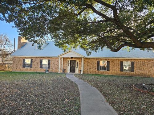 710 N Avenue C, Elgin, TX, 78621-2118 | Card Image