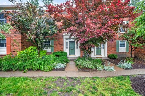1015 Trevitt Cir, Euclid, OH, 44143 | Card Image