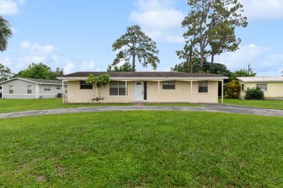 683 Snead Circle, House other with 3 bedrooms, 2 bathrooms and null parking in West Palm Beach FL | Image 1