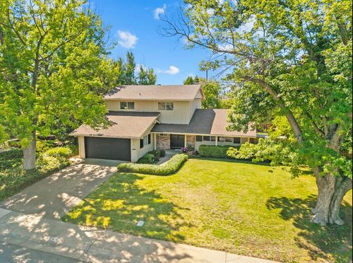 5249 Diablo Dr, Sacramento, CA, 95842-2827 | Card Image