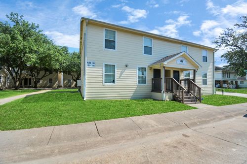 302-500 W Pitts Ave, Pasadena, TX, 77506-1151 | Card Image