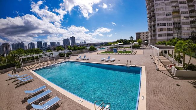 PH04 - 18011 Biscayne Blvd, Condo with 2 bedrooms, 2 bathrooms and null parking in Aventura FL | Image 29