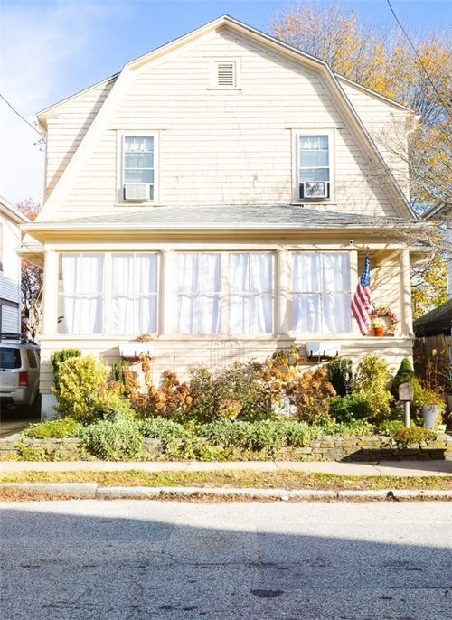 28 Sylvan Ave, Cranston, RI, 02905-2511 | Card Image