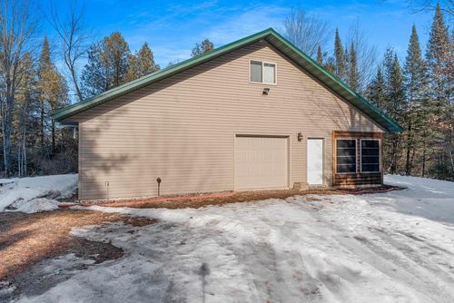 8046 County Road R, HOW, WI, 54174 | Card Image