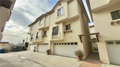 unit-14-1075 N Maclay Ave, San Fernando, CA, 91340-1381 | Card Image