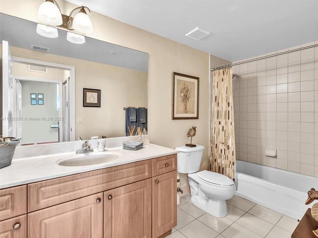 APT-506 - 2600 Sw 27 Th Ave, Condo with 2 bedrooms, 2 bathrooms and null parking in Miami FL | Image 30