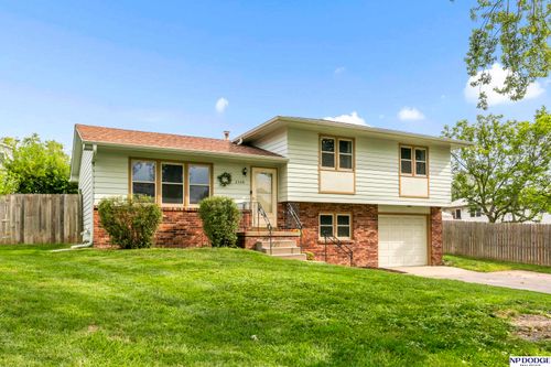 2308 Julie Cir, Bellevue, NE, 68005-2904 | Card Image