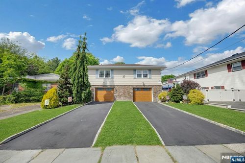 184 W Passaic Ave, Rutherford, NJ, 07070-1937 | Card Image