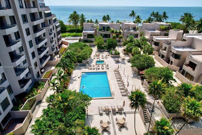 APT-200 - 201 Crandon Blvd, Condo with 3 bedrooms, 3 bathrooms and null parking in Key Biscayne FL | Image 17