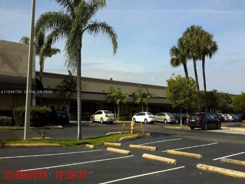 1413-0 S Pompano Pkwy, Pompano Beach, FL, 33069 | Card Image