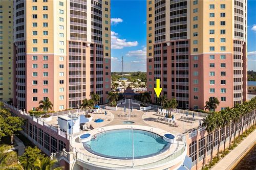 apt-304-2743 1st St, FORT MYERS, FL, 33916-1832 | Card Image