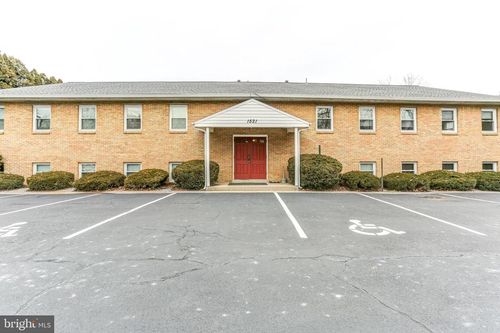 204-1525 Cedar Cliff Dr, CAMP HILL, PA, 17011-7707 | Card Image