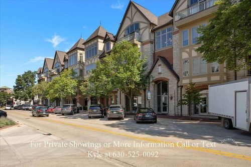unit-404-450 S 1st St, St. Charles, IL, 60174-2871 | Card Image