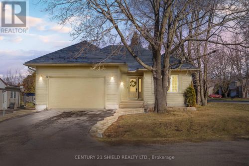 728 St Antoine St, Cornwall, ON, K6H7G9 | Card Image