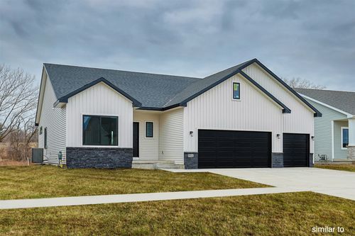 1550 Werthman Dr, Waukee, IA, 50263 | Card Image