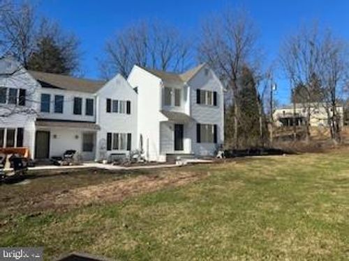 apt-i-347 E Butler Ave, DOYLESTOWN, PA, 18901-5230 | Card Image