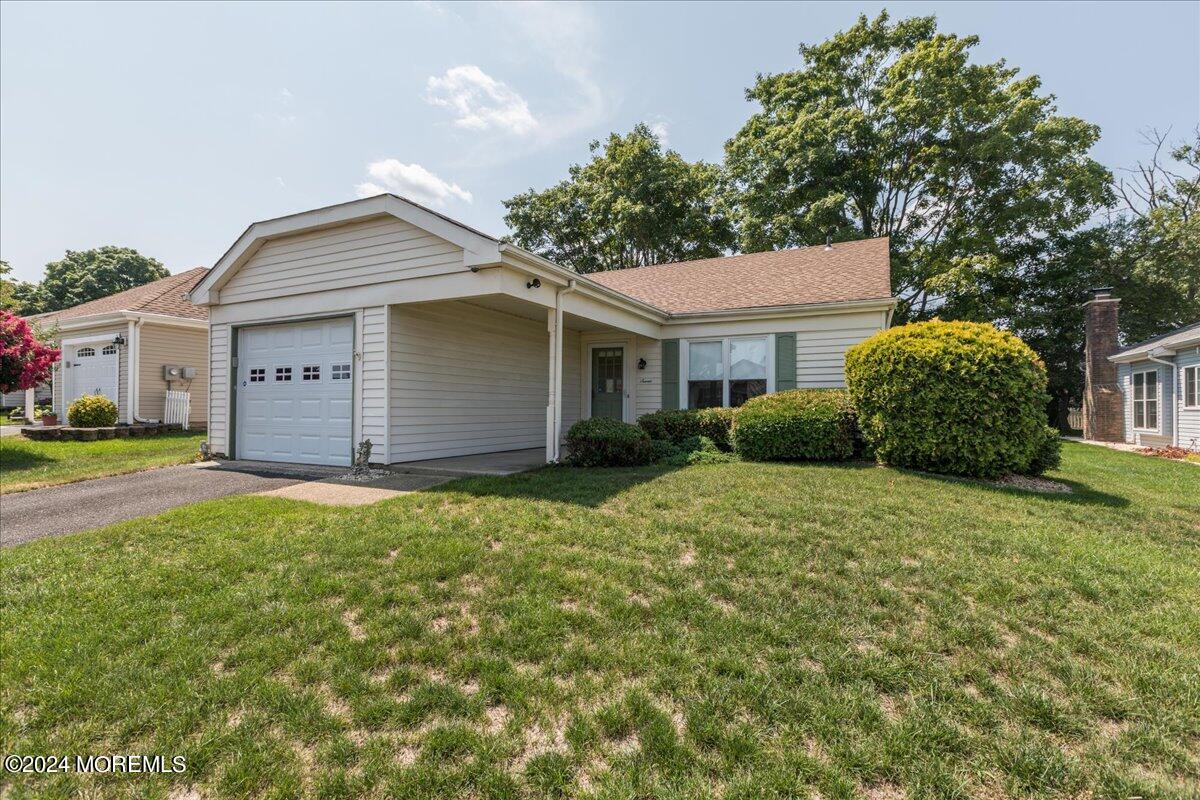 Newbury Row, Manchester, NJ 08759